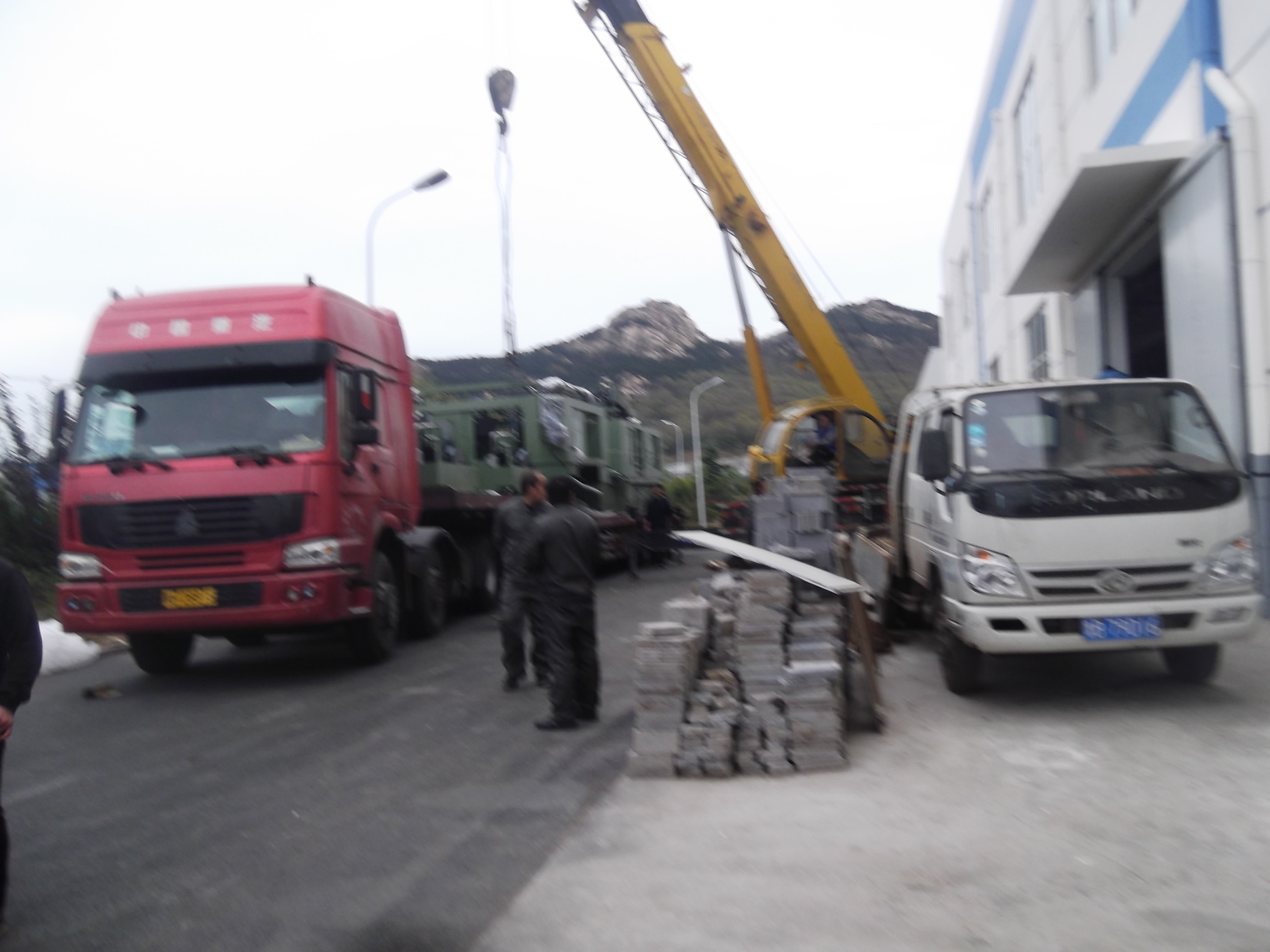 工廠設(shè)設(shè)備搬遷現(xiàn)場(chǎng)